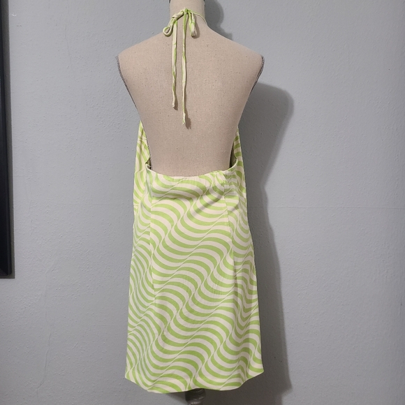 Zara Green and‎ White Swirl Satin Halter Dress Size Large - Picture 4 of 12